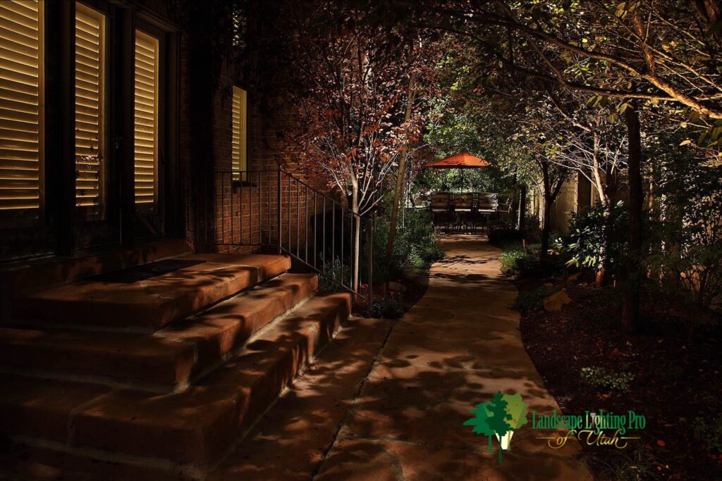 How to make your home more secure with outdoor security lights