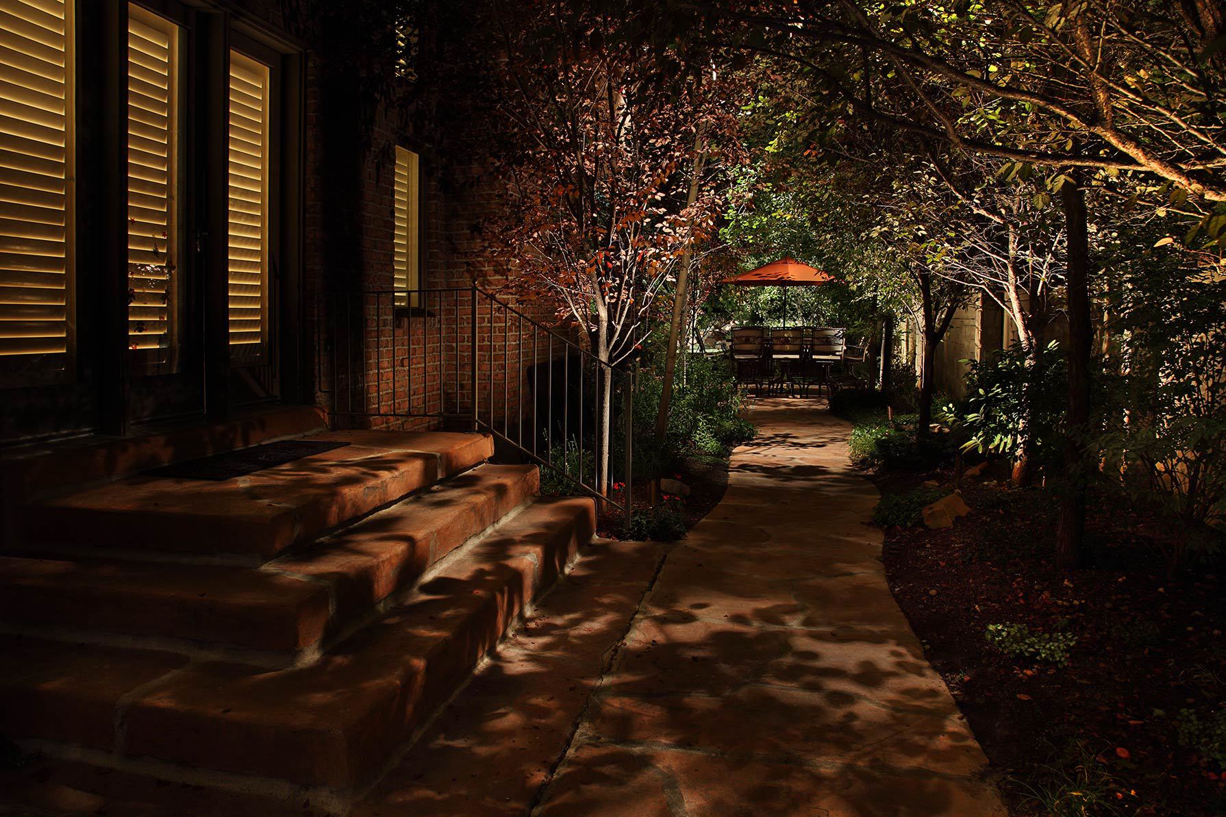 Top outdoor lighting trends for 2023 | Landscape Lighting Pro